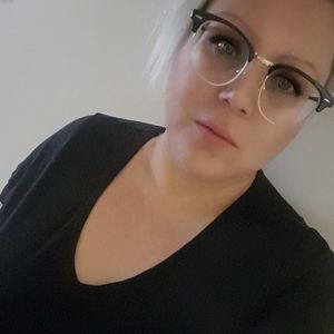 Meet your Posher, Jade